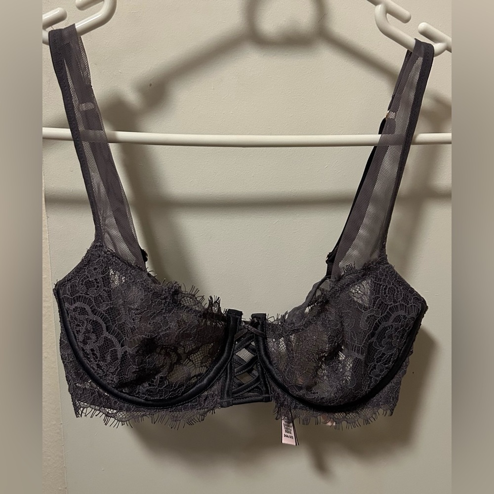 Victoria’s Secret push up without padding bra